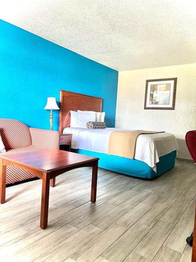 Rodeway Inn レイク・ウェルス エクステリア 写真